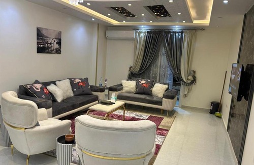 Al-'Umraniyah Apartamento | شقة مفروشة فندقية vip فيصل الرئيسي