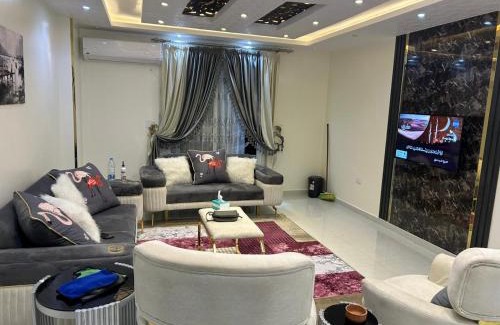 Al-'Umraniyah Apartamento | شقة مفروشة فندقية vip فيصل الرئيسي