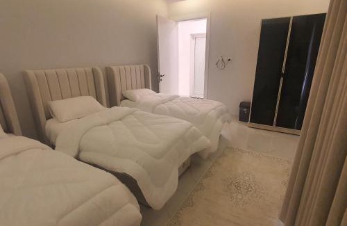 Az Zuhur Apartamento | شقة مفروشة