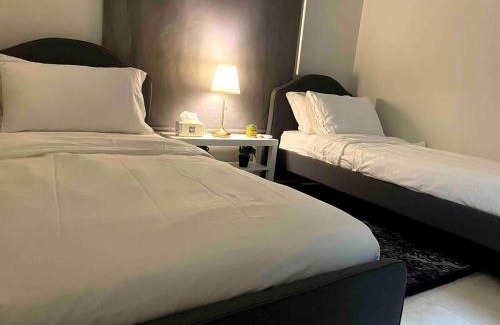 Dammam Apartamento | شقة 4 بأجواء مريحة ثلاث غرف نوم