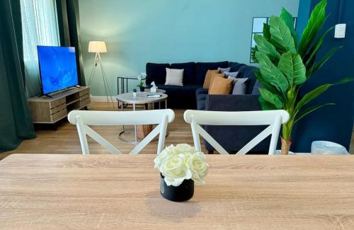 Dammam Apartamento | شقة 8 واسعة وأنيقة ثلاث غرف نوم
