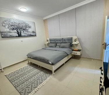 Al-Hofuf Apartamento | شقق عائلية ثلاث غرف وحمامين وصاله ونت مجاني
