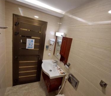 Al Hofuf Apartamento | شقق كيان البستان للشقق المخدومة