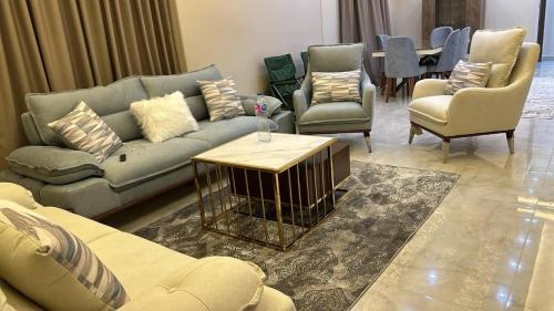 As-Salam Apartamento | شقه راقيه للعائلات فقط مكيفه بالكامل بكمبوند مون سيتى بالعبور
