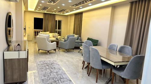 As-Salam Apartamento | شقه راقيه للعائلات فقط مكيفه بالكامل بكمبوند مون سيتى بالعبور