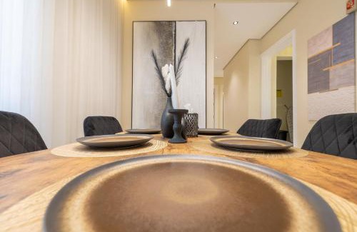Riyadh Apartamento | شقه 6 فاخره ثلاث غرف نوم وجلسه خارجيه صغيرة