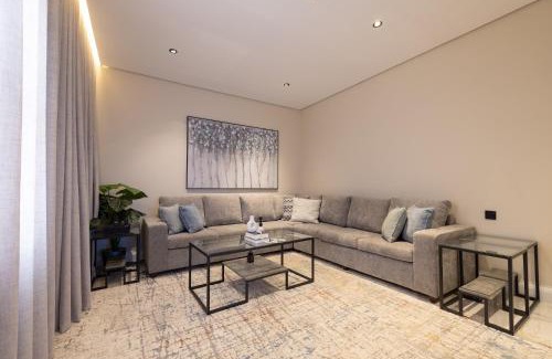 Riyadh Apartamento | شقه 6 فاخره ثلاث غرف نوم وجلسه خارجيه صغيرة