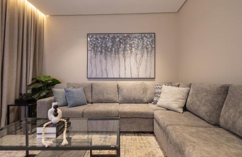 Riyadh Apartamento | شقه 6 فاخره ثلاث غرف نوم وجلسه خارجيه صغيرة