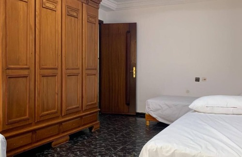 Beni Ansar Apartamento | غرفة مفوشة مشتركة One-Bedroom Apartment