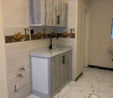 Ghirnatah Apartamento | غرفه بحمام