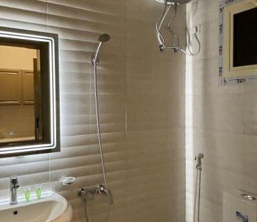 Tayba Hotel | فندق تلاق للخدمات الفندقيه