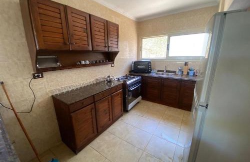 Borg el Arab Chalet De Esquí | قرية جامعة القاهرة كليو 44