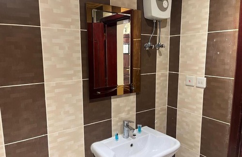 Yanbu Apartamento | قصر اليمامة للشقق المخدومة Al Yamama Palace Serviced Apartments