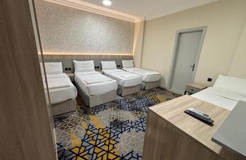 Mizail Hotel | واحة أجياد