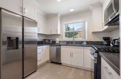 Burbank Casa | ৎ୭Serene Home in Central Burbankৎ୭