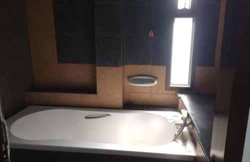 Khlong Thanon Casa | ที่พักนักเดินทาง ภู่ระหงษ์