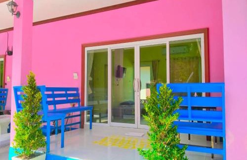 Khanom Casa | บ้านตึกเกสเฮ้าส์แอนด์โฮมสเตย์ขนอม