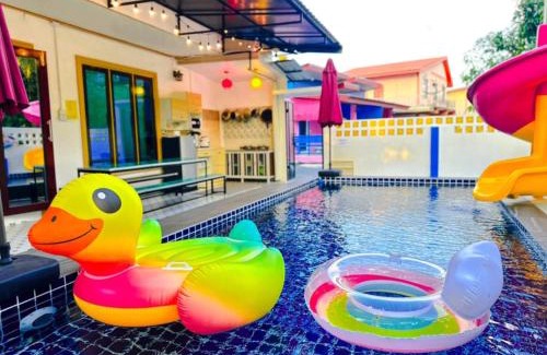 Khanom Casa | บ้านตึกเกสเฮ้าส์แอนด์โฮมสเตย์ขนอม