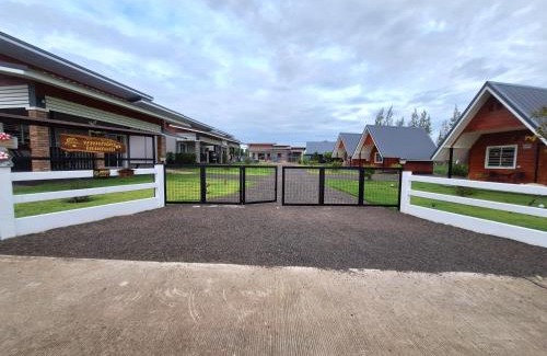 Suan Phueng Casa | บ้านน้ำผึ้งโฮมสเตย์