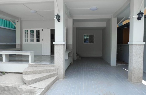 Saen Suk Casa | บ้านพักบางแสน บ้านชนัญญา BaanChananya