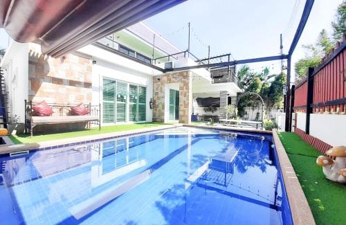 Hua Hin Casa | บ้านพูลแอคเซส หัวหิน 4 ห้องนอน จัดปาร์ตี้ คาราโอเกะ โต๊ะพูล พัก 8-20 คน