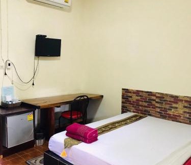 Chong Mek Complejo | บ้านภูเคียงน้ำรีสอร์ท ที่พักใกล้วัดเรืองแสง