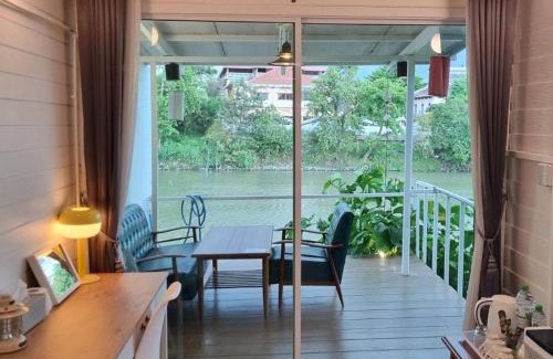 Na Muang Casa | บ้านริมน้ำ โฮมสเตย์ ปราจีนบุรี