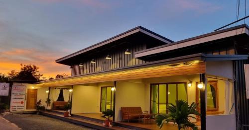 Na Muang Casa | บ้านริมน้ำ โฮมสเตย์ ปราจีนบุรี