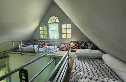 Sam Phran Otro | บ้านสวนปรีดา-Preda Garden Home