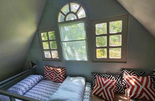 Sam Phran Otro | บ้านสวนปรีดา-Preda Garden Home