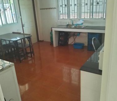 Tha Sut Casa | บ้านสวนสบายใจโฮมสเตย์ ใกล้มหาวิทยาลัยแม่ฟ้าหลวง 3ห้องนอน ห่างถนน 2 กิโล