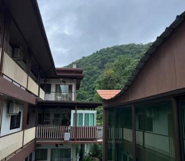 Nong Nam Daeng Casa | บ้านเพชรพวงเขาใหญ่