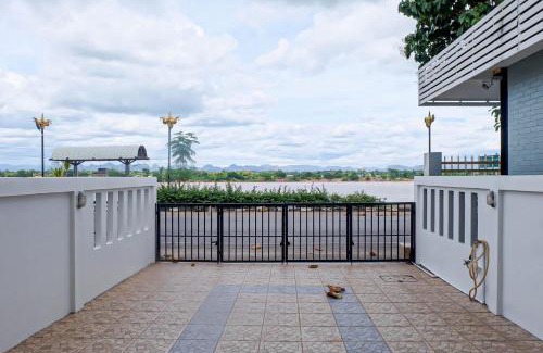 Nakhon Phanom Casa | บ้านเลียบโขง นครพนม b2