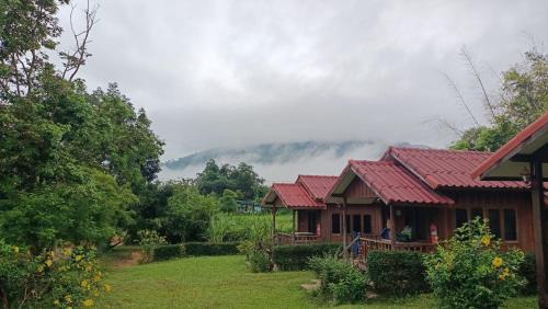 Khao Kho Complejo | บ้านในสายหมอกบุญแจ้งโฮมสเตย์