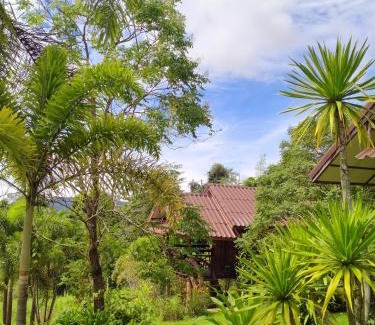 Wang Nam Khiao Casa | บ้านไร่ชายเขาวังน้ำเขียวฟาร์มสเตย์