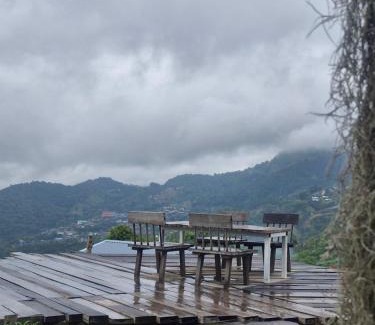 Chiang Rai Province Cama Y Desayuno | พอยื้อใจ doichang