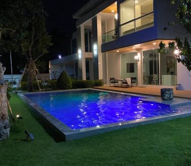 San Pa Thong Casa | พิมพ์ตะวันภูวิลล่า