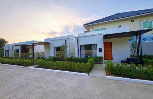 Khlong Lan Phatthana Complejo | มนต์จันทรา เฮ้าส์