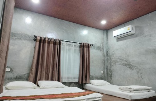 Mae Suai Cama Y Desayuno | ล้านนาออนเซน