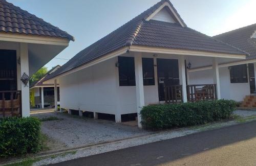Mae Ram Phueng Casa | หาดทรายขาวรีสอร์ท