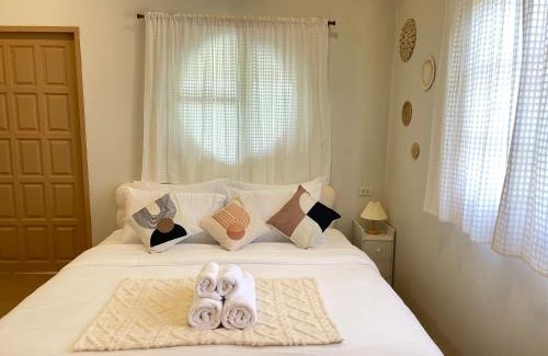 Trat Casa | อุ่นไอดิน Home Stay