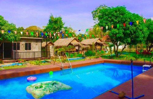 Kaeng Krachan Chalet De Esquí | เดอะกระต็อบ By The Mountain Ozone บ้านโอโซนขุนเขาแก่งกระจาน