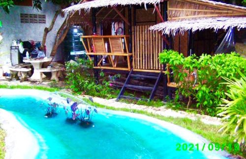 Kaeng Krachan Chalet De Esquí | เดอะกระต็อบ By The Mountain Ozone บ้านโอโซนขุนเขาแก่งกระจาน