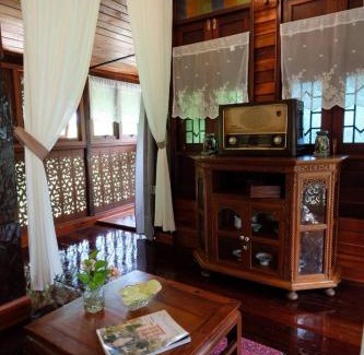 Bueng Kum Casa | เรือนไทยพราวพิมาน Proudpiman Thai House