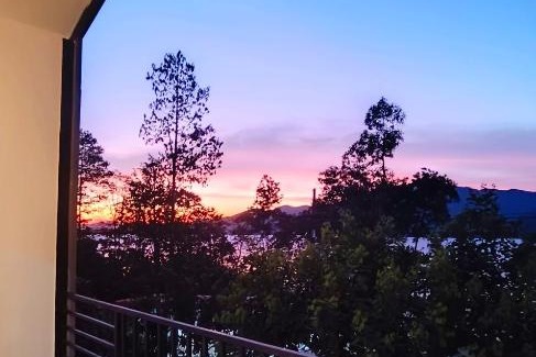 Nakhon Si Thammarat Cama Y Desayuno | เลคแค้มป์ รีสอร์ท