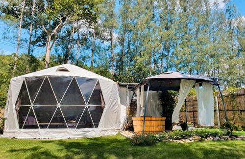 Kaeng Khoi Otro | ไวน์แคมป์ WineCamp โดมติดลำธาร