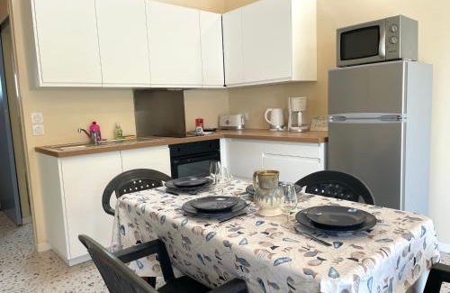 Saint-Medard-d'Aunis Apartamento | ღ Les Lauriers Roses - Calme, Terrasse & Parking