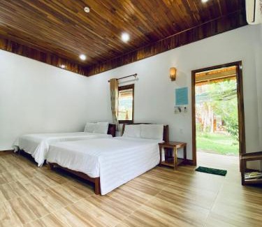 Ong Lang Casa | ღ Y Nghia at Ong Lang Beach ღ Coastal Haven with Home Cooked Bungalows ღ