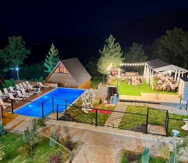 Sighnaghi Chalet De Esquí | ცხრა მთას იქით - Beyond the nine mountains