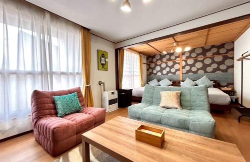 Asahikawa Apartamento | かんたろうもねたろうの円宿ーNew!フルリノベ キッズエリア大好評!カムイ キャンモア 富良野スキー場アクセス良好コンビニ徒歩5分!
